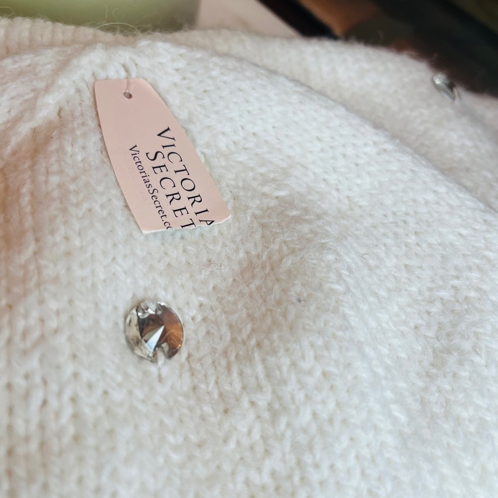 Victoria's Secret Ivory Bling Beanie Hat & Infinity Scarf Set w/Rhinestones- NWT - Picture 6 of 9